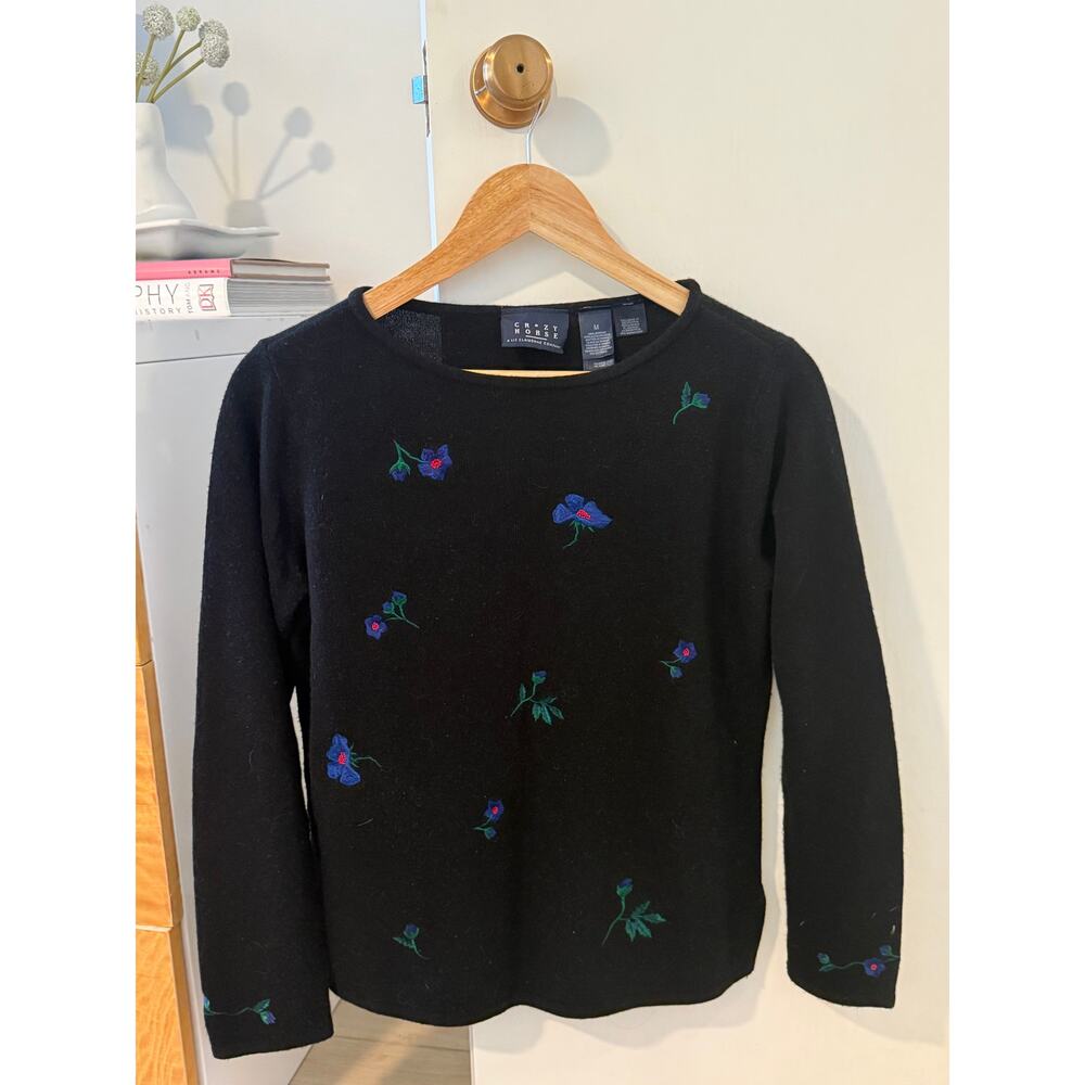 ✨‎ Crazy Horse Liz Claiborne Floral Embroidered Sweater | Vintage Black Knit